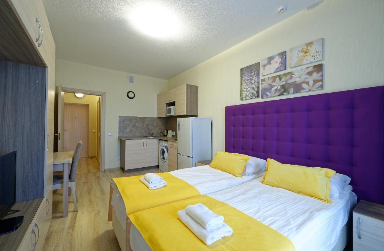 Salut Rent Apartments St. Petersburg Dış mekan fotoğraf